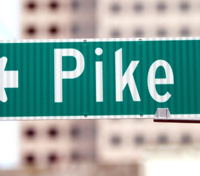 pike place road sign